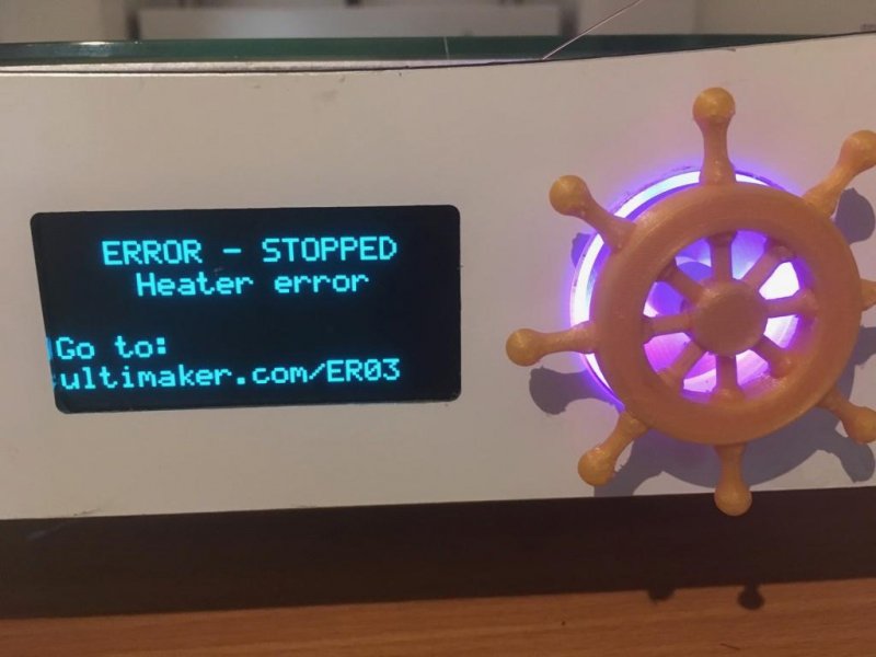 Ultimaker2 heater error displayed on its OLED display