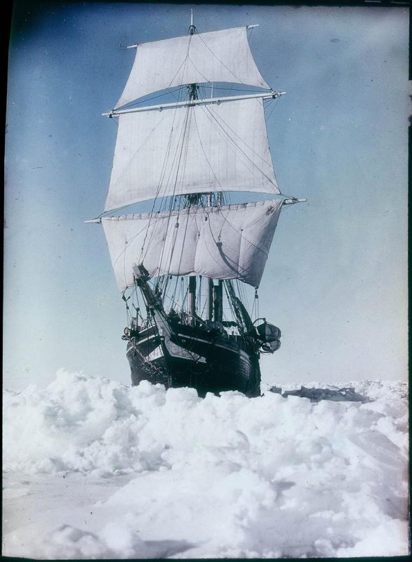 Frank Hurley’s picture of Shackleton’s Endurance