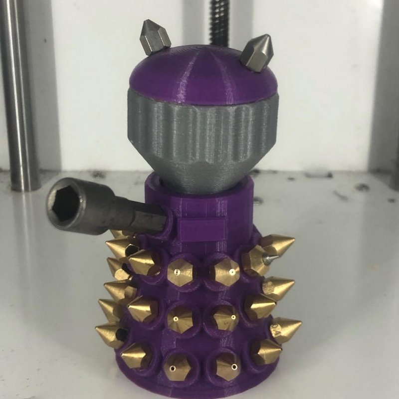 Reposting for #DalekDay https://cults3d.com/en/3d-model/various/pepperpot-olsson-wrench-and-nozzle-holder